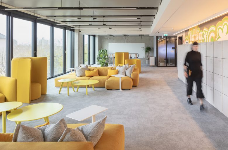 8886fb2e-1514-4d62-a79e-a4948294ad71