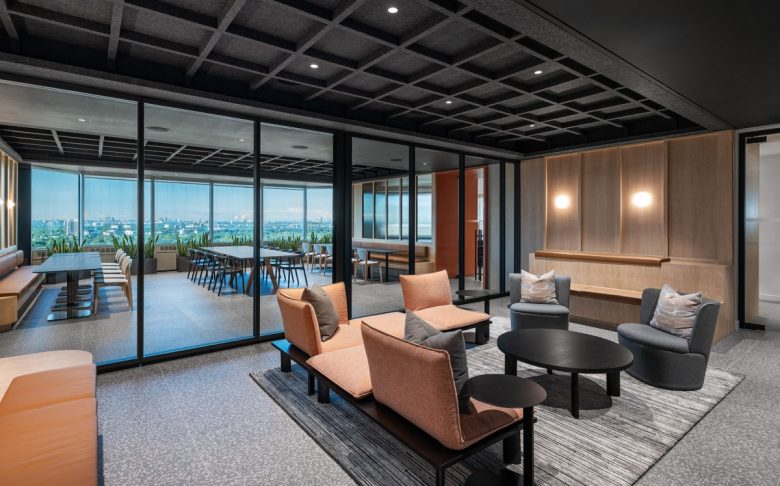 Mattamy Homes Sales Office طراحی شده توسط Figure3