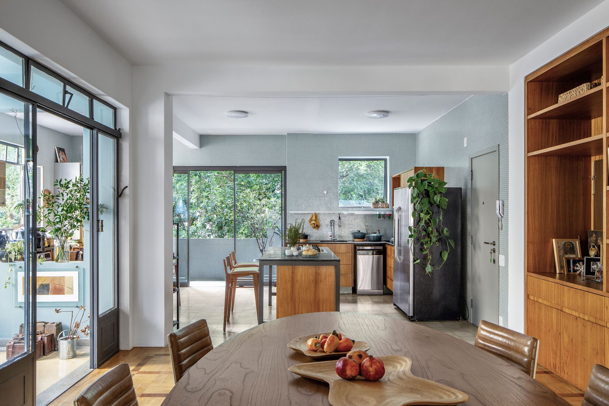 e009e4e7-be7e-4a05-b960-11134330b025