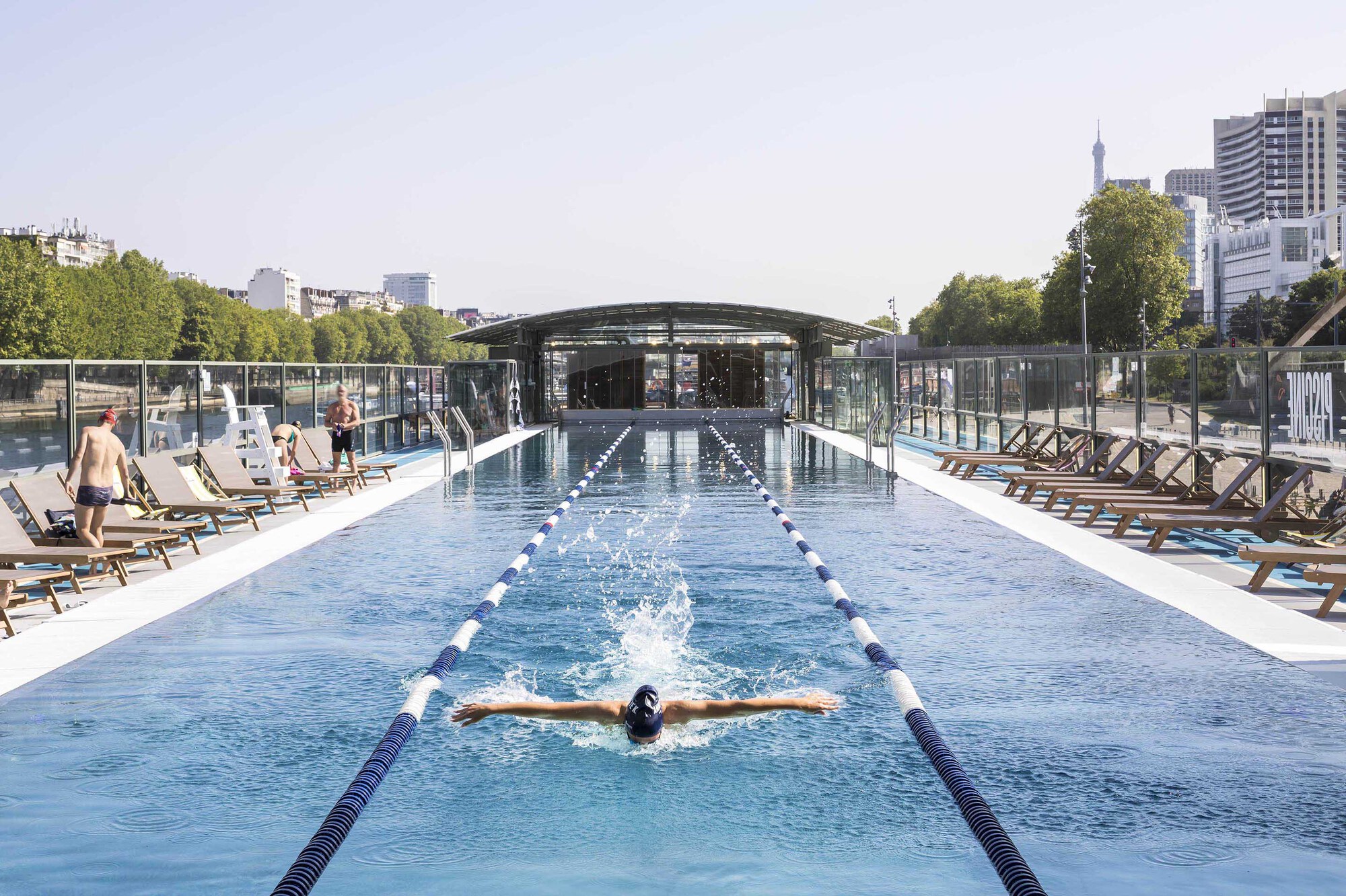 e64a88a3-aea5-48d1-815c-01f7c0920177