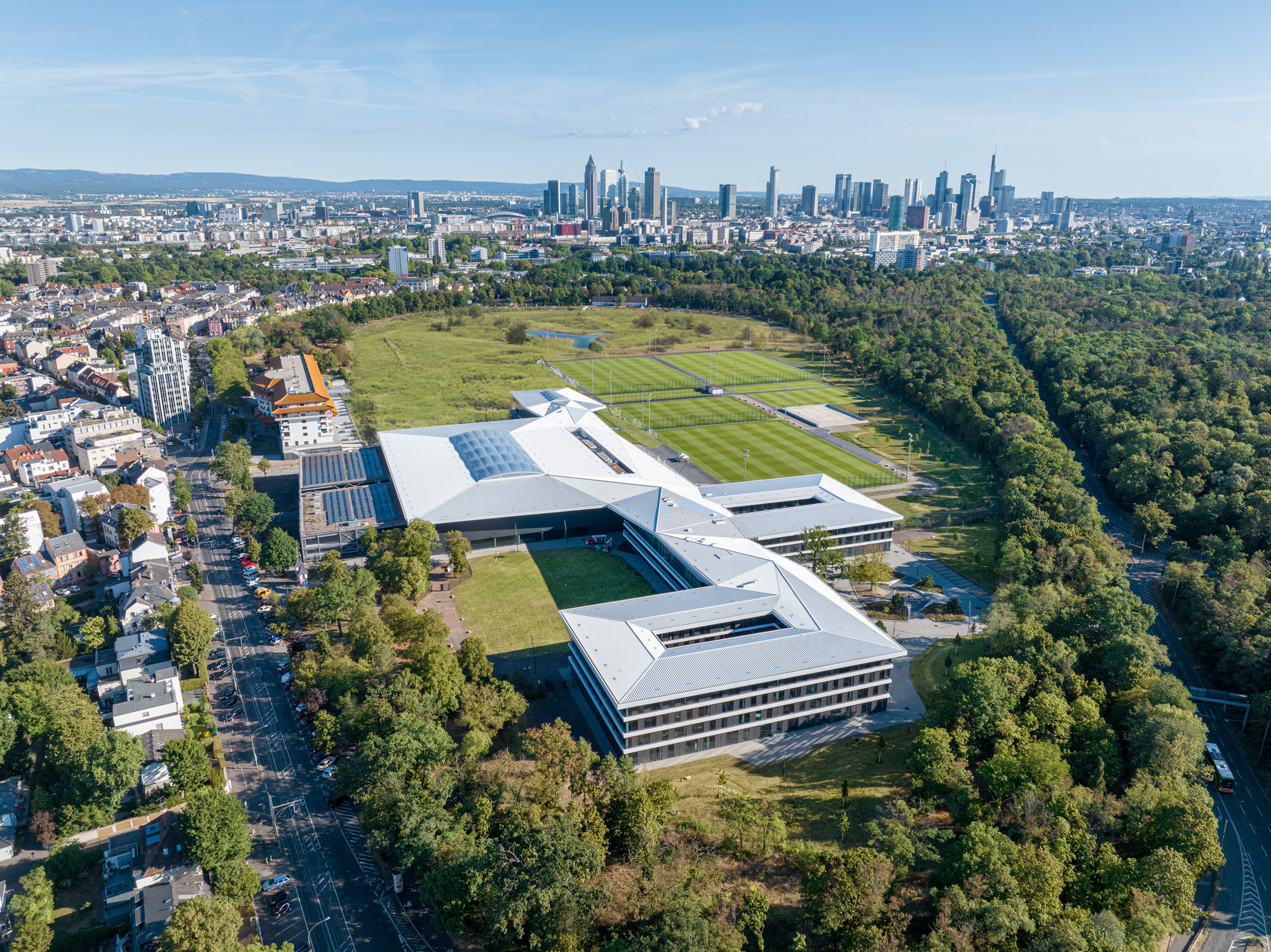 76072837-24f8-4c4e-9a6b-8a7a1e0cb515