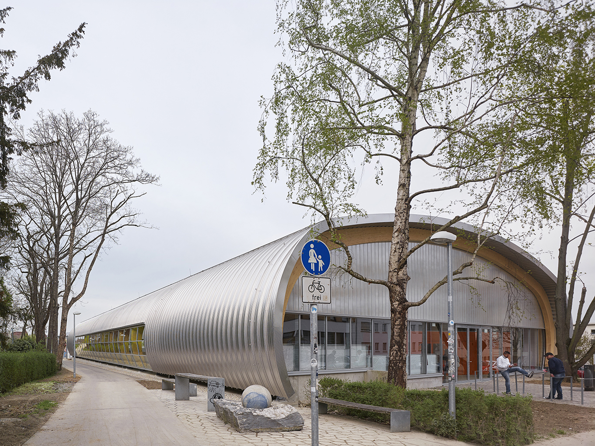 b32d7df3-b96e-4a09-be46-cfecac2bbfda