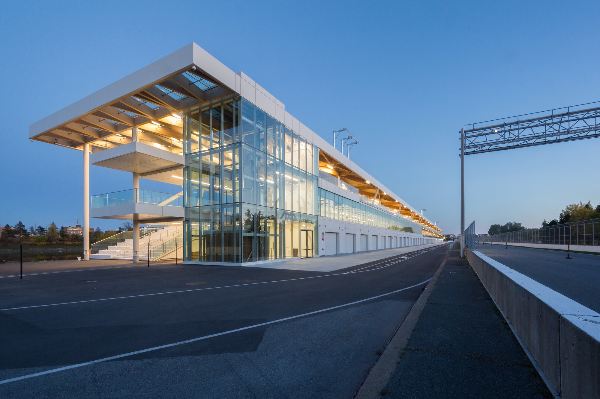 8ca6d04c-4be1-45e2-82b4-4276260e6cc4