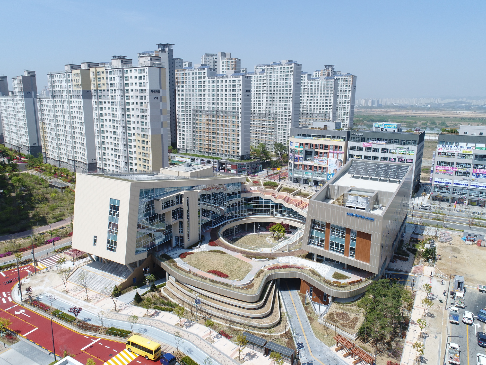 7044beb8-d99d-40b0-b6cc-4339a3cda8f2