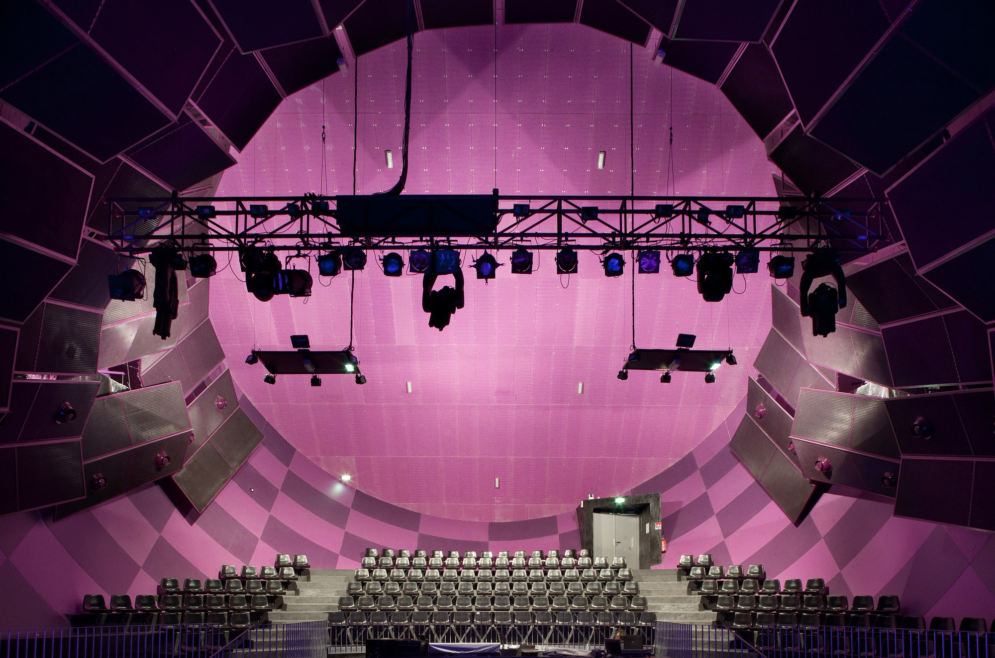 b93a9a48-9312-4da9-a5a7-8e36a5a0b477