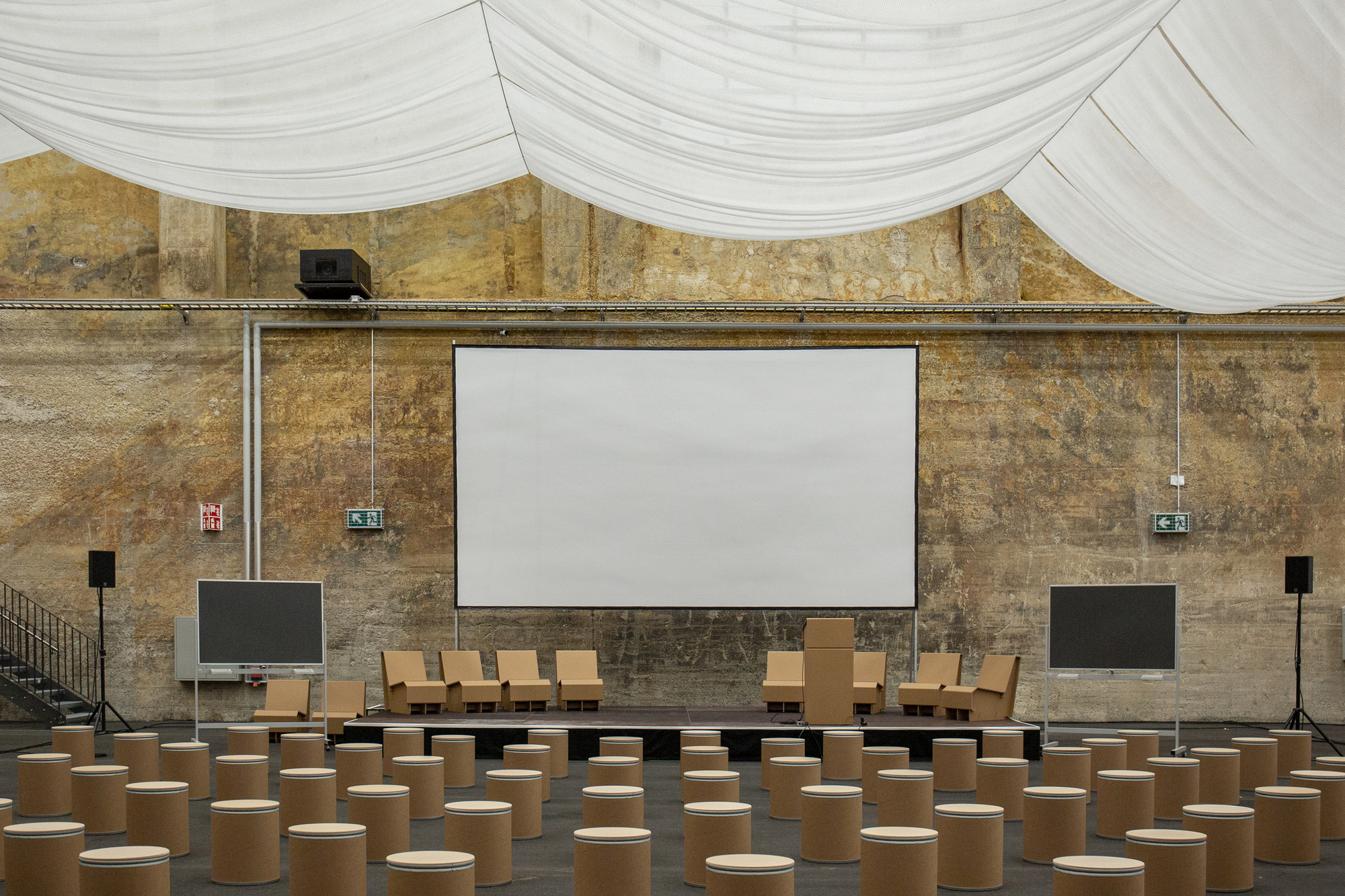 be3b35c6-7677-42c2-a400-7cb1d7611125