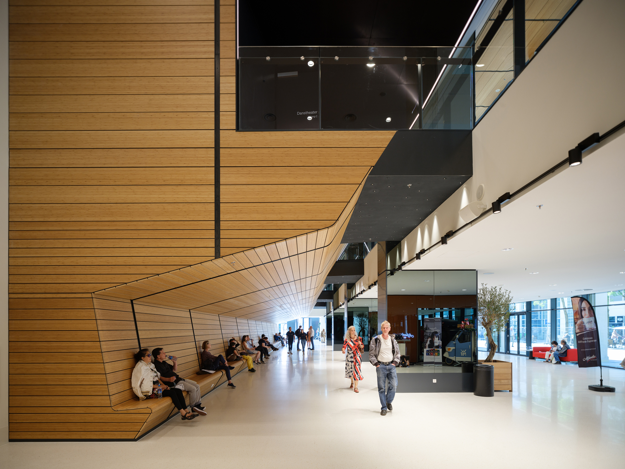 39880983-5b63-4361-a0db-db0ab5400b49