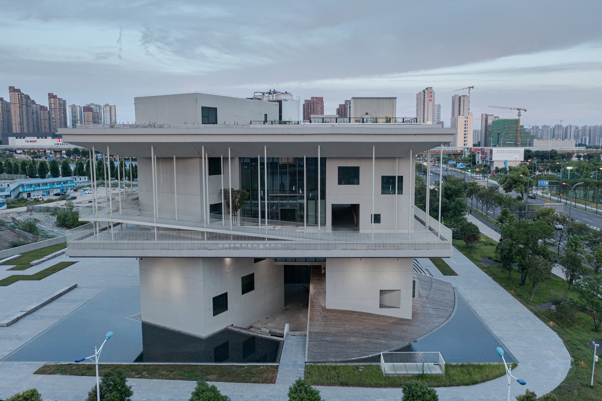 c83018dd-f872-441a-a787-061a2c04c671