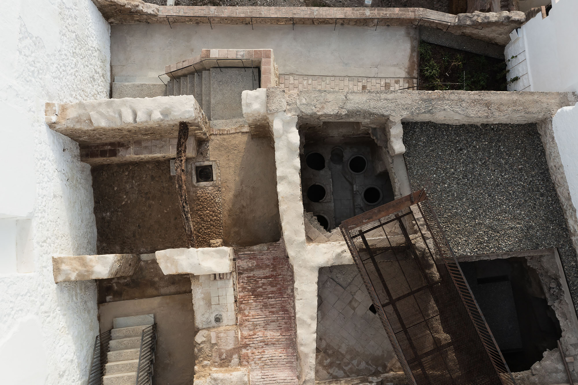 f1674a95-c057-4e83-b3bb-1a8c37a47813