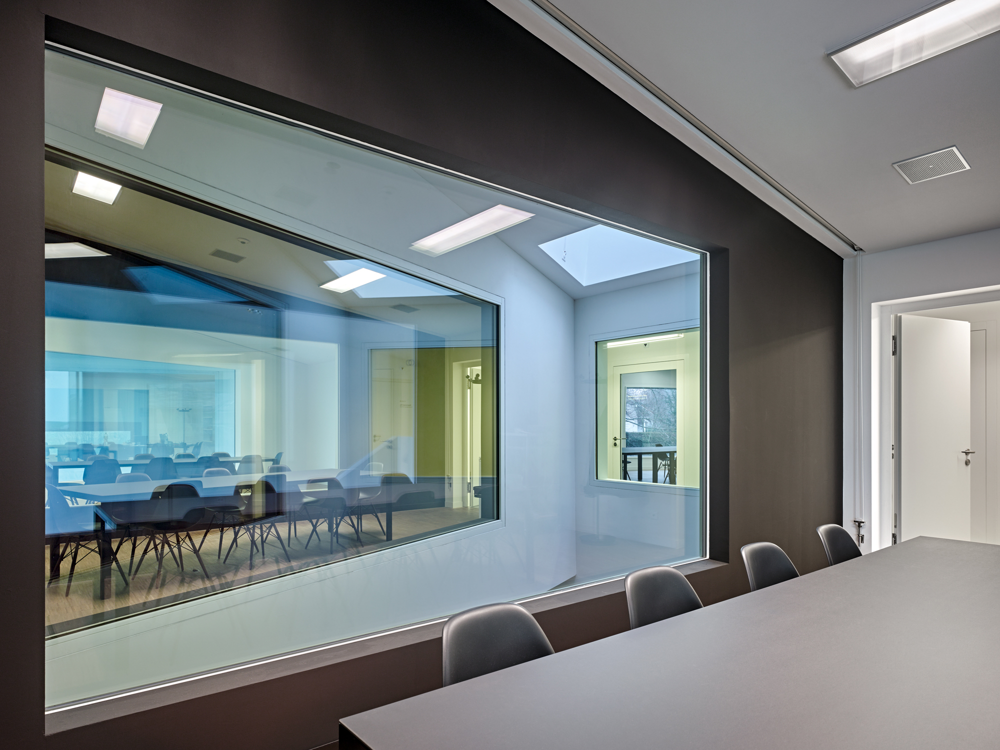 e8629f96-0254-4306-b5dc-0fdd21d841f5