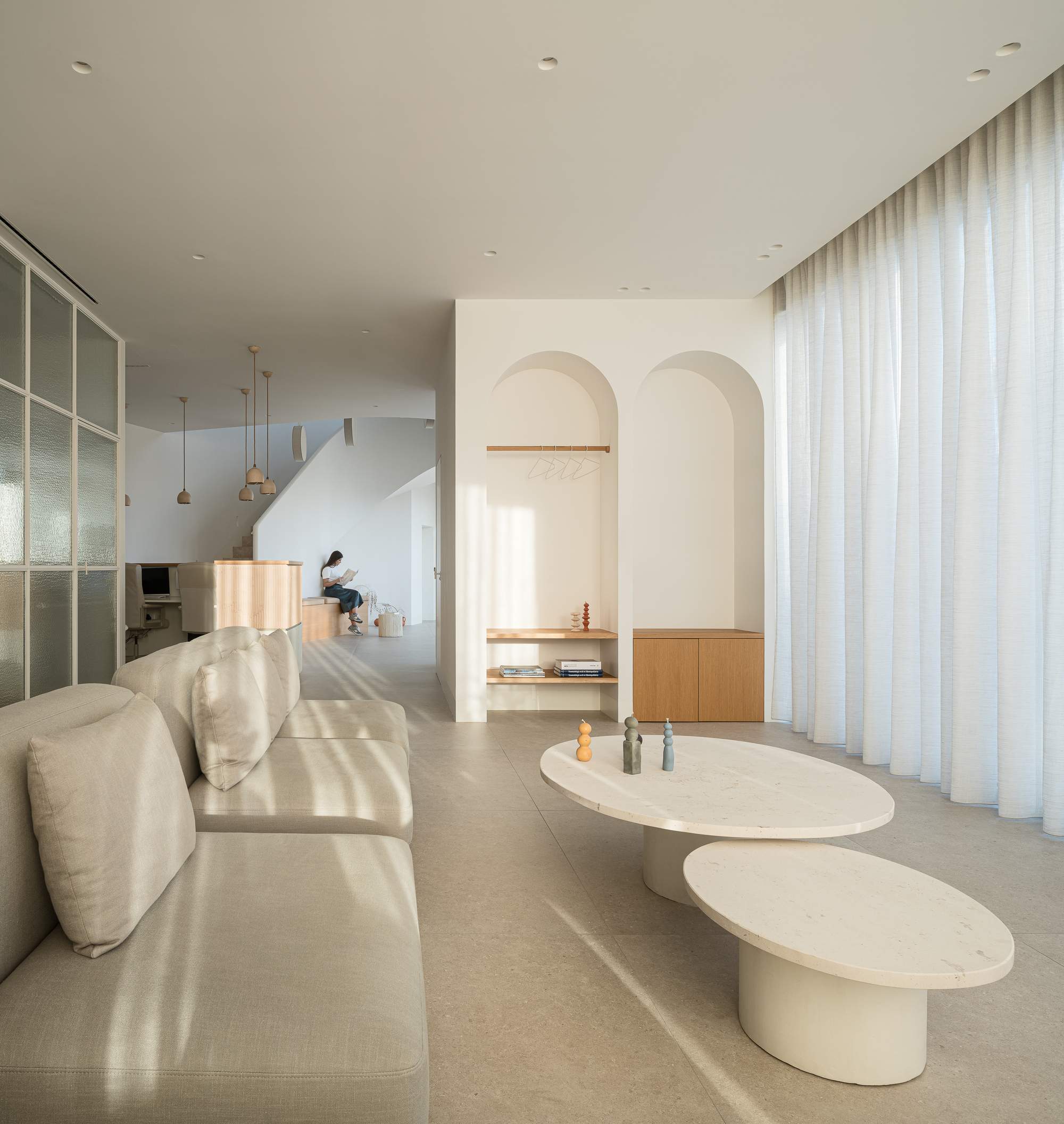 9f9aa02a-87f2-487c-bf3d-90525d84135e