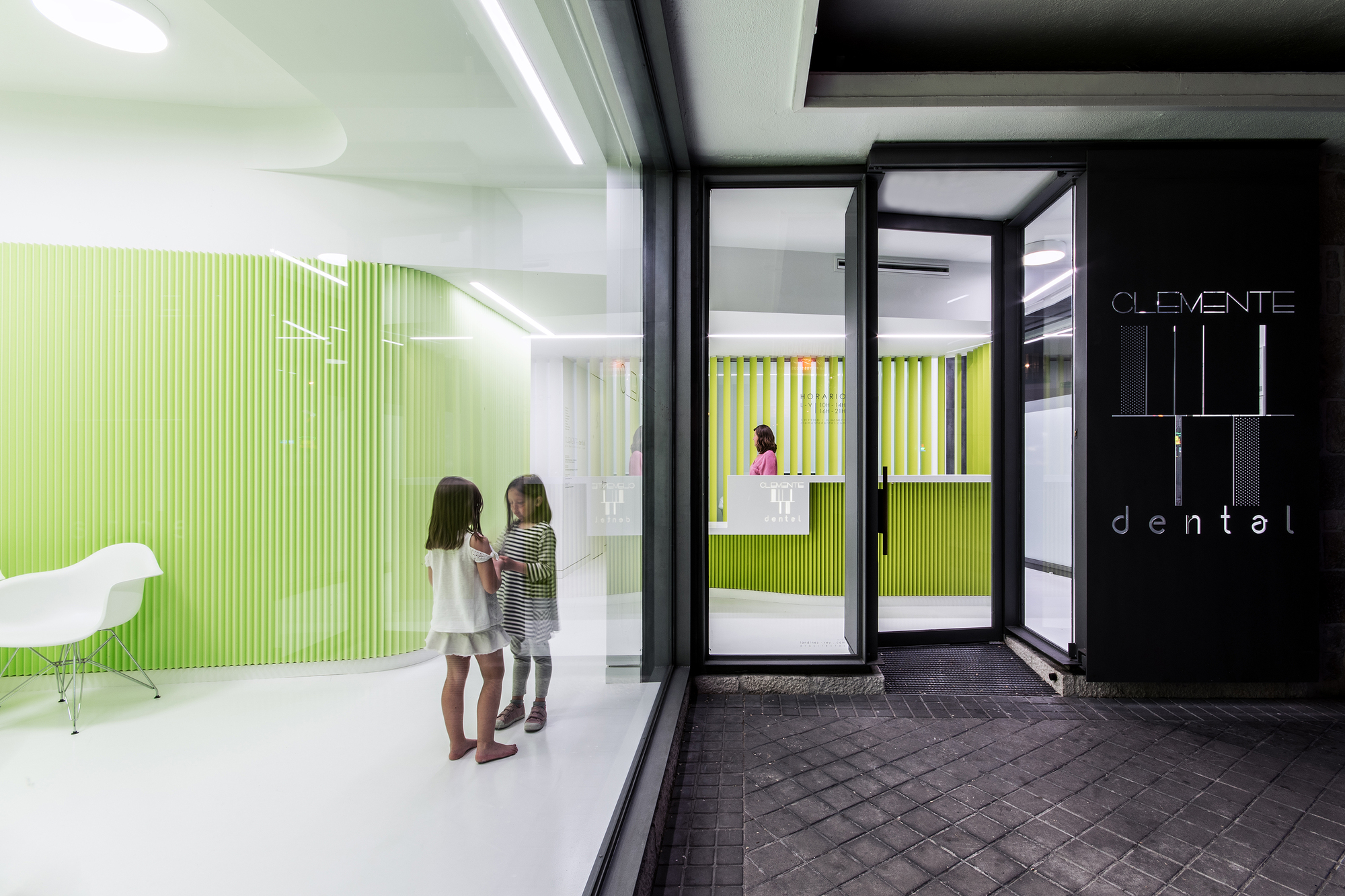 6a3d9398-2c5f-4f69-b533-92d6838a4a89