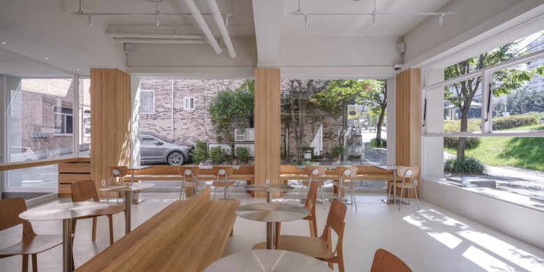 کافه Prompt طراحی شده توسط SAISA STUDIO