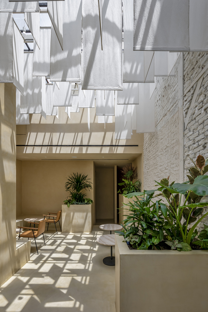 5bf328f4-21ae-4754-8d23-b1498998d534