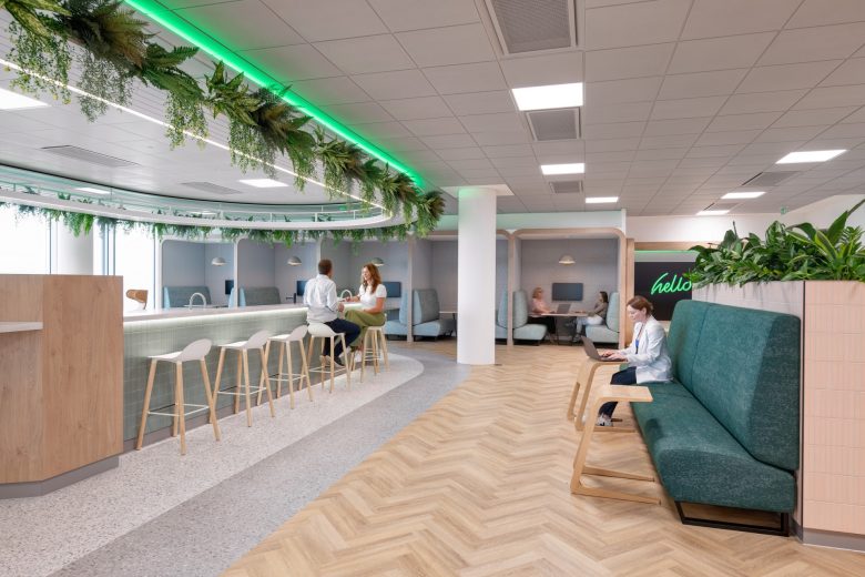 945b210f-c243-40d1-ae93-98ff133ac07e