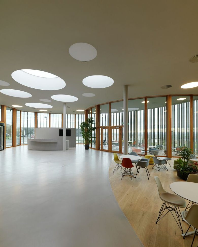 6a0b1373-6f53-43ed-834d-d956ad2ca57f